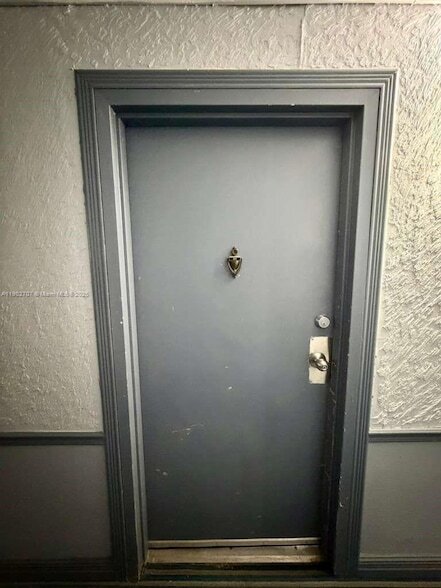 Foto del edificio - 13499 Biscayne Blvd