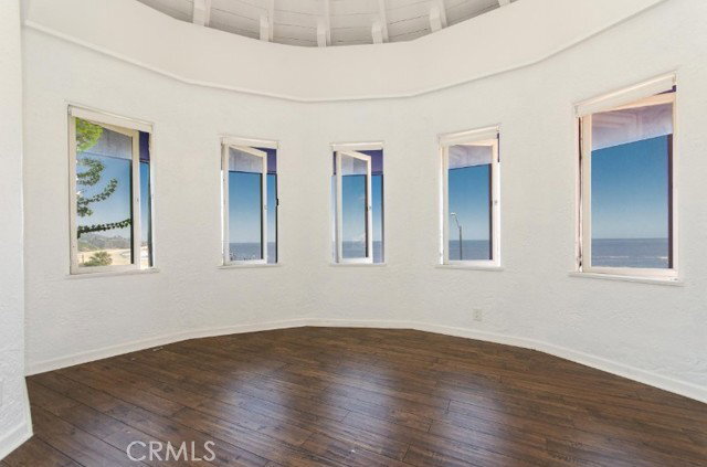 Foto del edificio - 212 N Coast Hwy