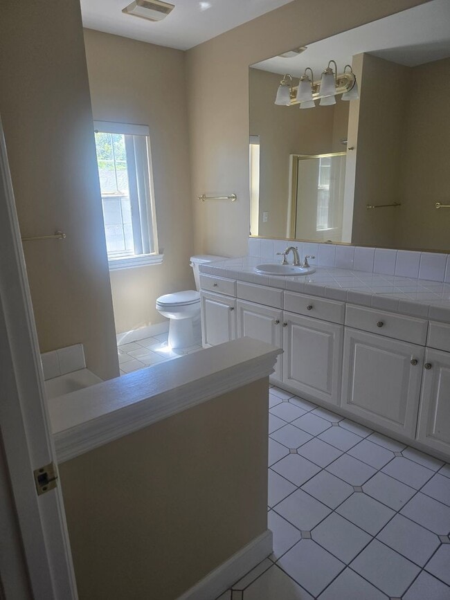 Foto del edificio - 3 bed 2 bath Home for Rent in Grants Pass