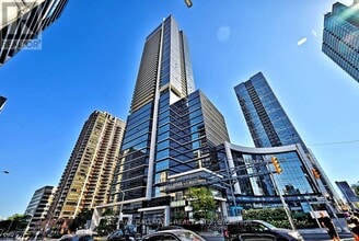Building Photo - 5 Sheppard Ave E