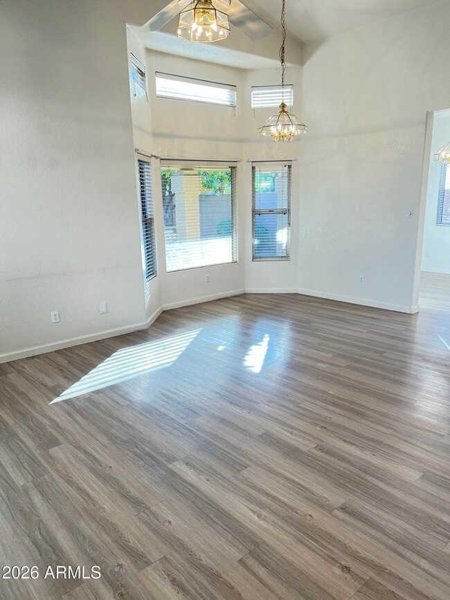 Foto del edificio - 1857 E McNair Dr