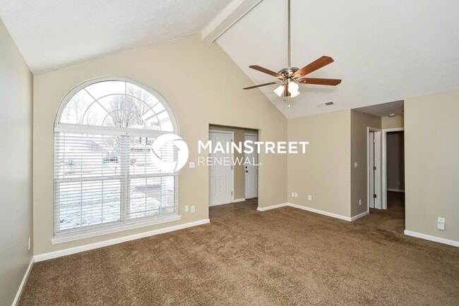 Foto del edificio - 3 Bedroom Pet-Friendly Home in Louisville, KY with Main Street Renewal