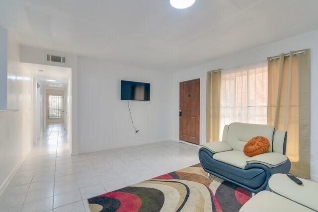Foto del edificio - 10100 S Gessner Rd