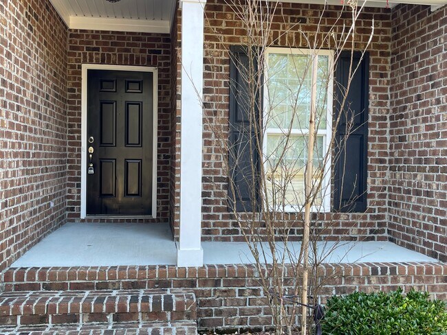 Building Photo - 504 Trinity Ave
