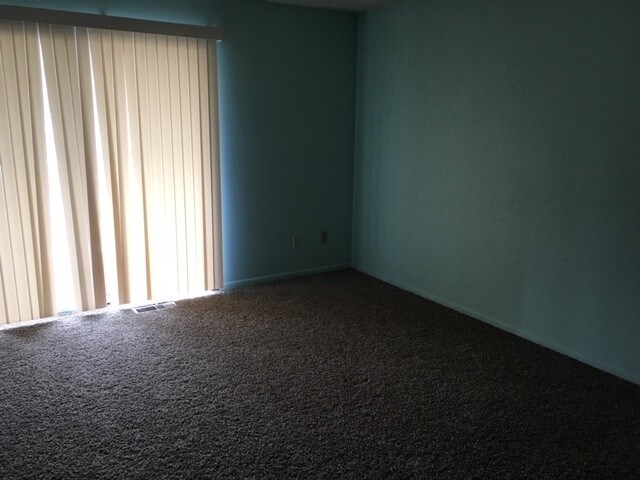 Building Photo - 161 Grand Manor Dr