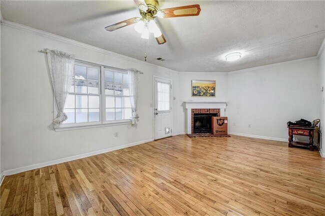 Building Photo - 5615 Executive Way