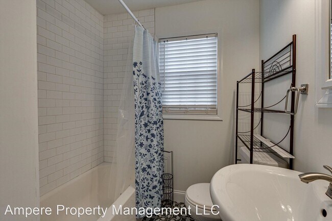 Foto del edificio - 3 br, 2 bath House - 1308 Adonna Ln
