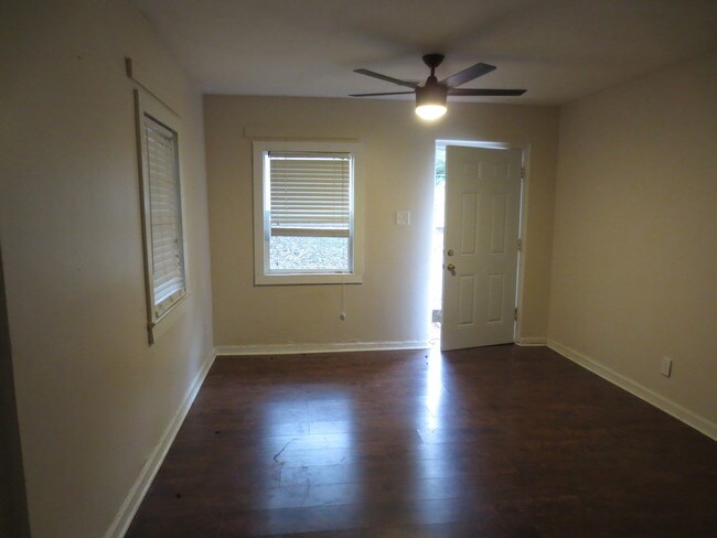 Building Photo - Coming Soon----Grant Park / Peoples Town