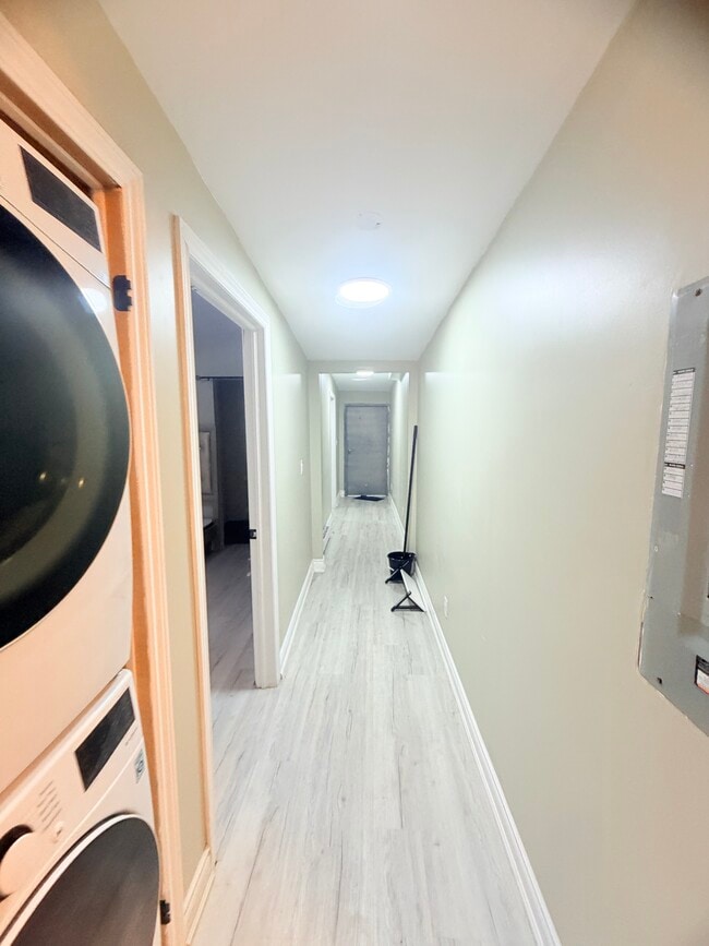 Building Photo - 5900 Main St