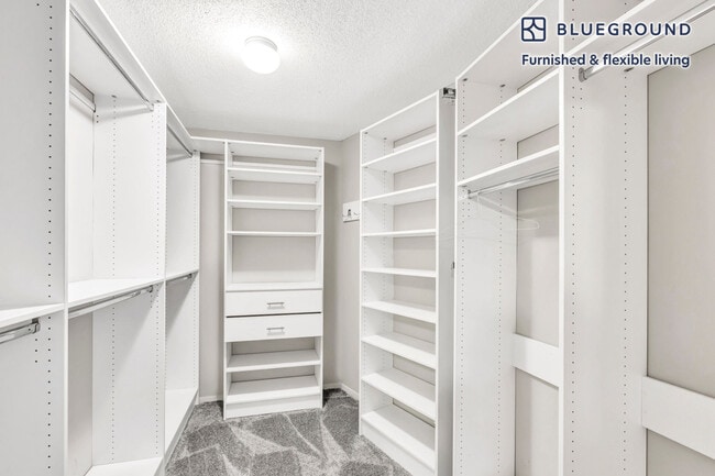 Foto del edificio - 2111 Richmond Hwy