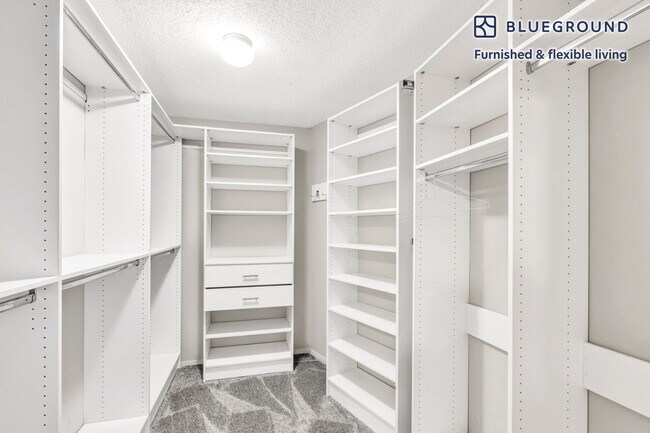 Building Photo - 2111 Richmond Hwy