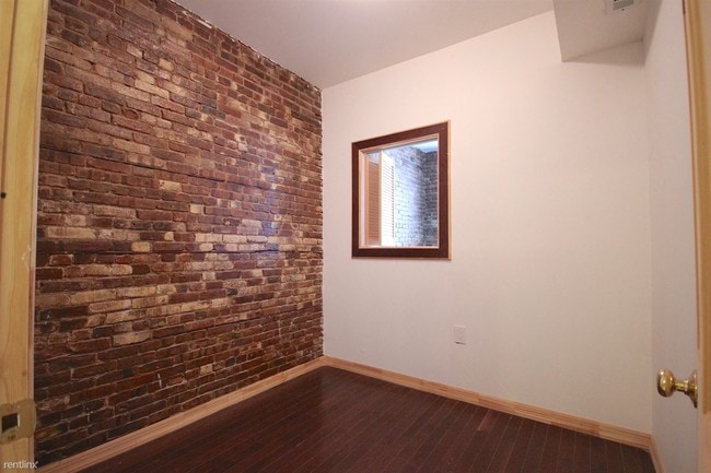 Building Photo - 1 br, 1 bath  - 295 Greene Ave 1