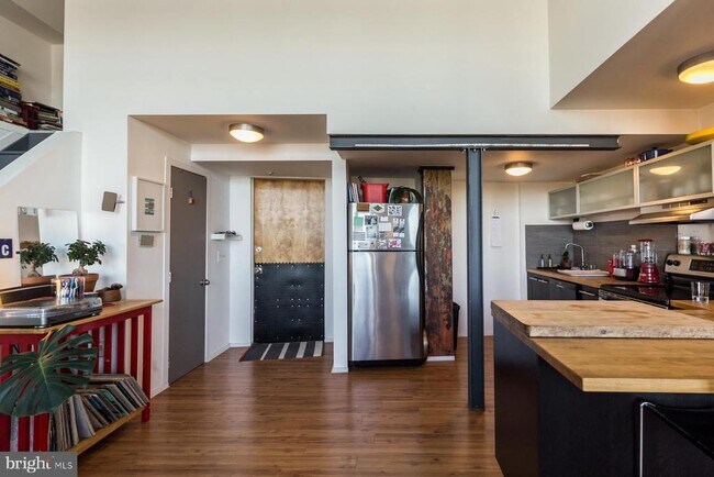 Building Photo - 849 S 7th St