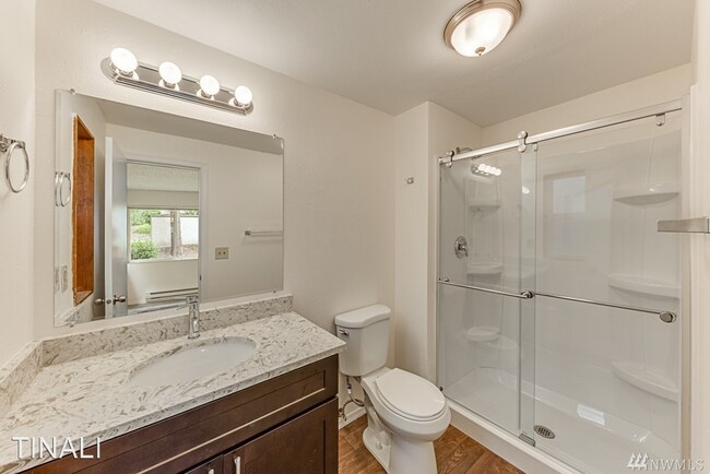 Building Photo - 2 br, 2 bath House - 17104 NE 45th ST #7
