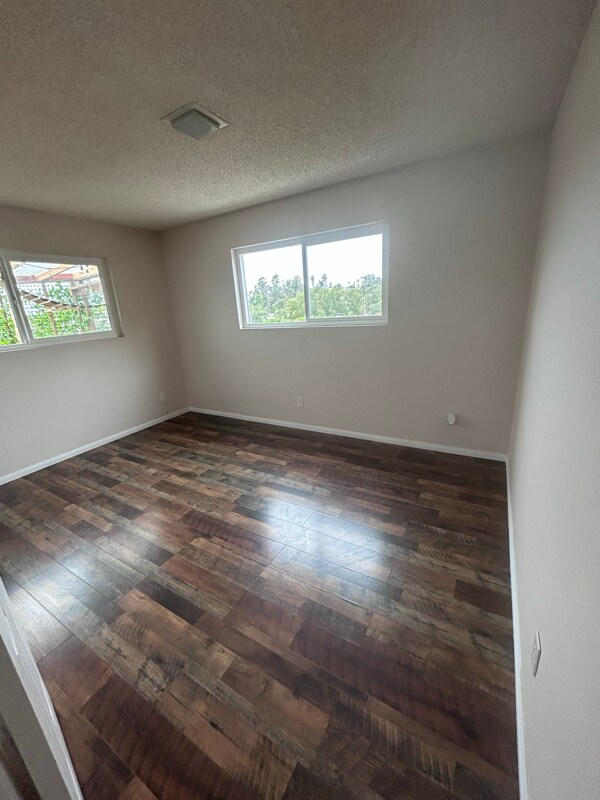 Foto del edificio - 730 Lonsdale Ln