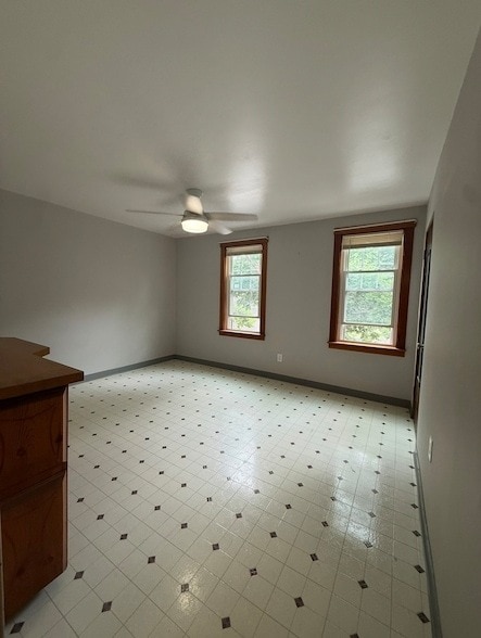 Building Photo - 2628 S Throop St
