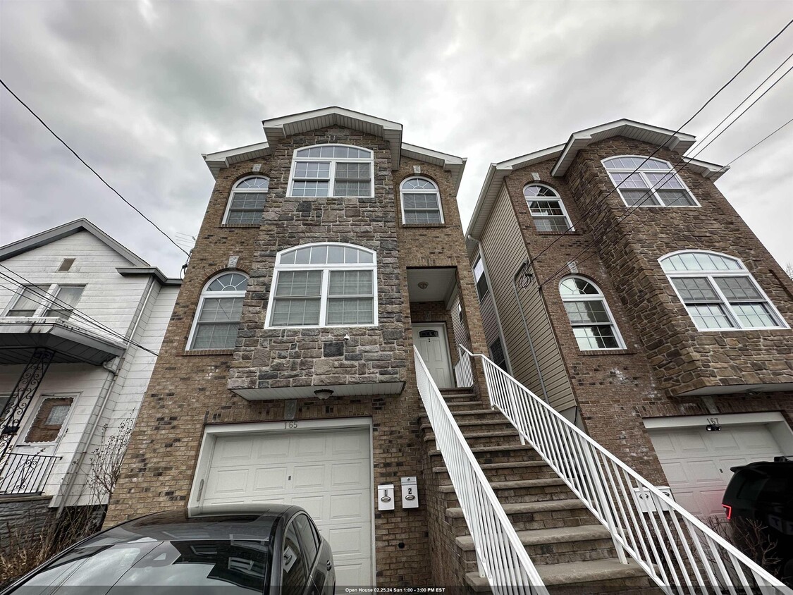 165 McAdoo Ave Unit 2, Jersey City, NJ 07305 Condo for Rent in Jersey