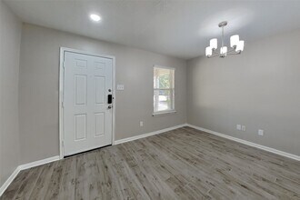 Building Photo - 3431 W Rainmill Dr