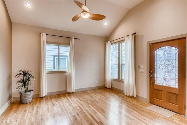 Building Photo - 3 br, 2 bath House - 2304 Santa Maria St