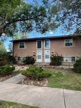 Building Photo - 2567 E Uintah St