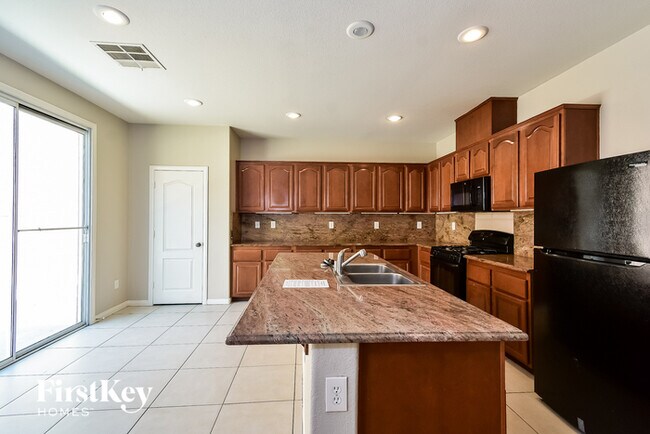 Foto del edificio - 2312 Ridge Back Ct