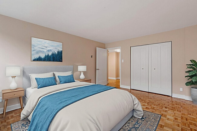 Building Photo - Colonel By Towers