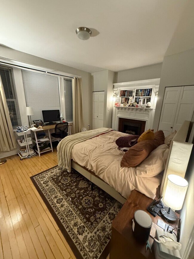Foto del edificio - AMAZING 3 bed in Allston.....