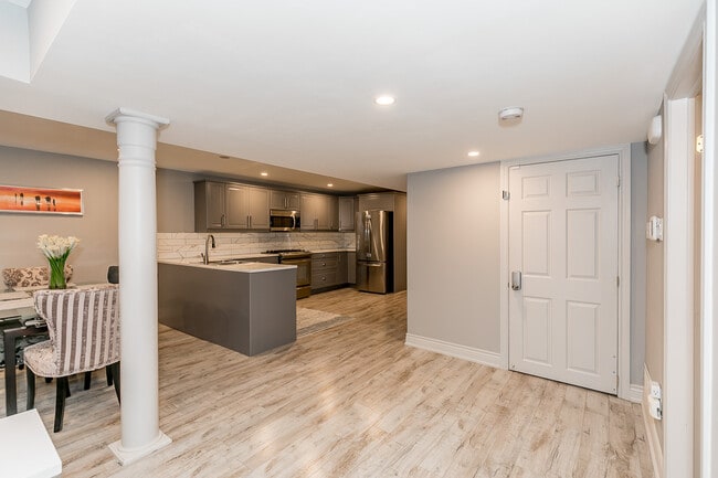 Building Photo - 60 Edwards Dr