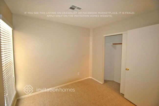 Building Photo - 1162 W Park Ct