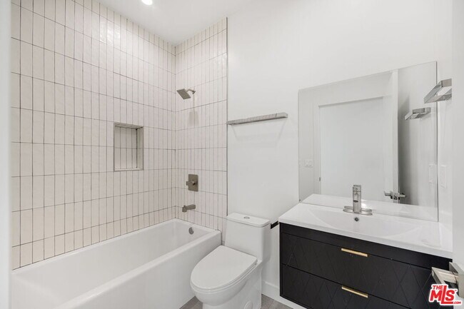 Foto del edificio - 11253 Hatteras St