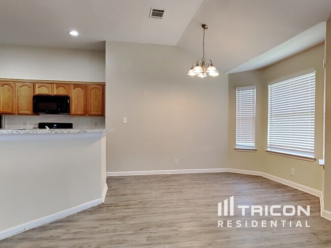 Building Photo - 8527 Rita Blanca Dr
