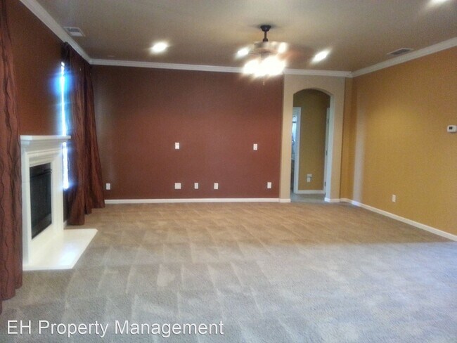 Building Photo - 5 br, 3 bath House - 9486 Shadowrock Way
