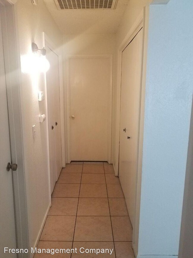Foto del edificio - 1022 W Clinton Ave