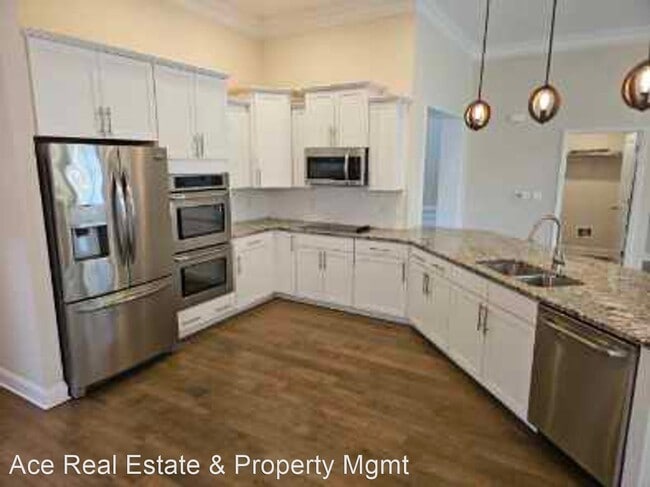 Building Photo - 5 br, 3.5 bath House - 106 Roaring Creek D...
