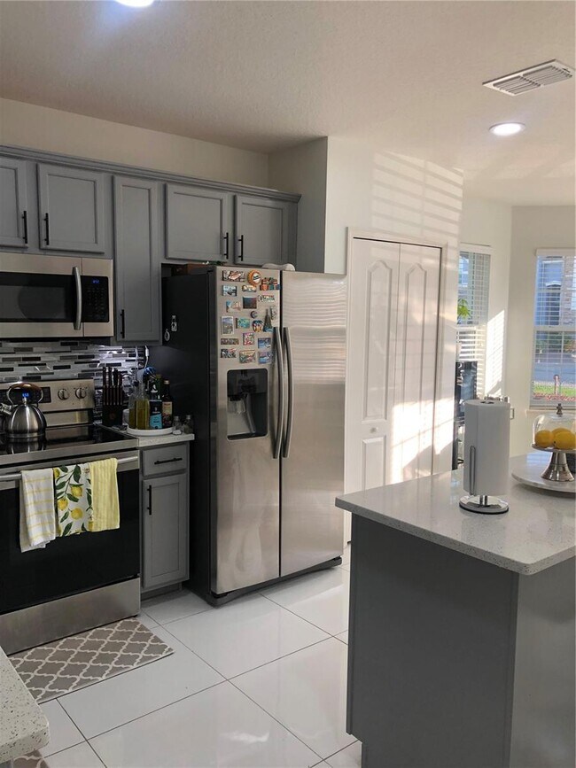 Foto del edificio - 2346 Chatham Pl Dr