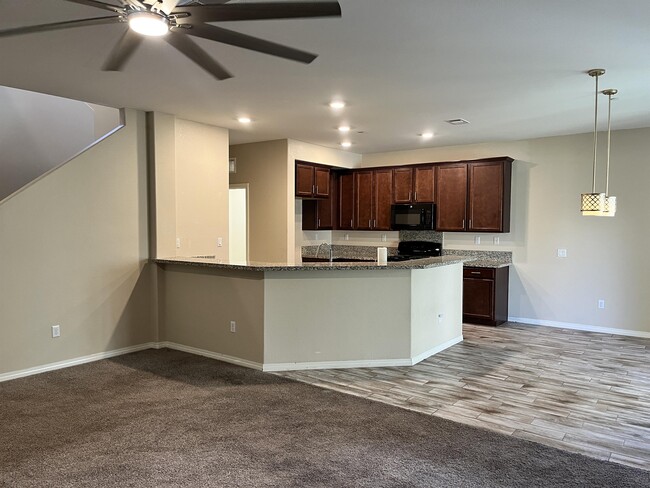 Building Photo - 3777 Rosena Ranch Rd