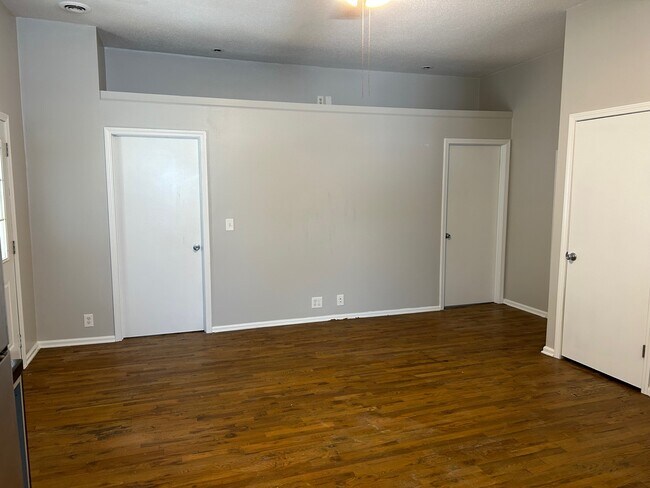 Living Room - 189 Chestnut St
