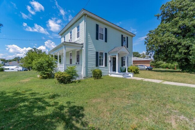 Foto del edificio - GORGEOUS COLONIAL HOME FOR RENT IN NEWPORT NEWS!!!