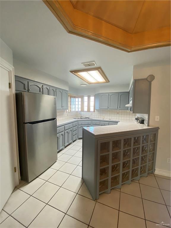Building Photo - 2317 Yellow Rose Dr