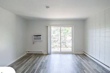 Foto del edificio - 100 Marlene Ct