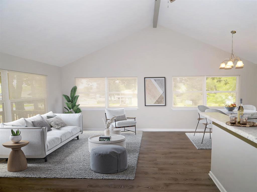 Foto principal - 15095 Conroe Bay Blvd