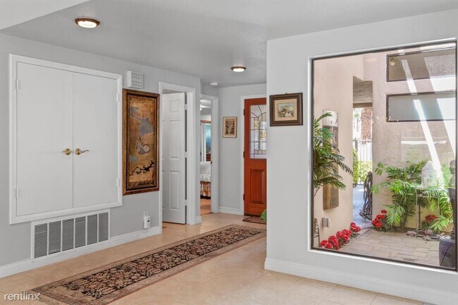 2 br, 2.5 bath Condo - 78505 Vista del Fuente photo'