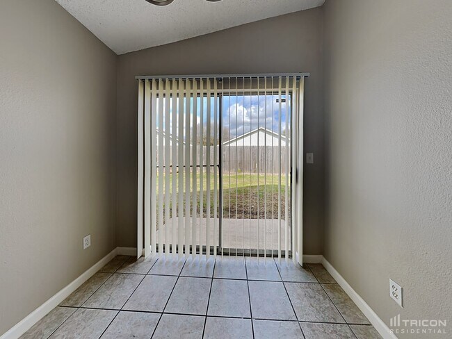 Building Photo - 3146 Boynton Dr
