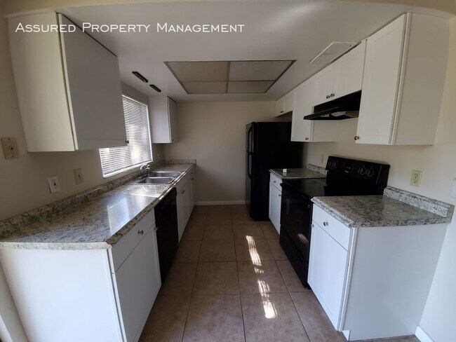 Building Photo - 2727 Dobbin Dr