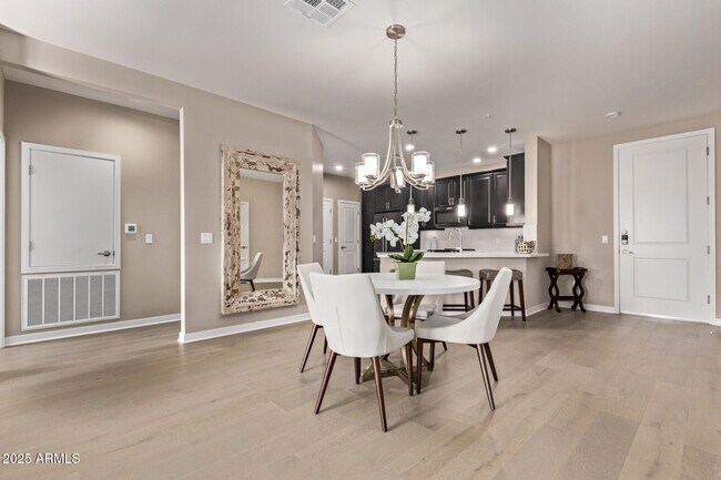 Foto del edificio - 2511 W Queen Creek Rd