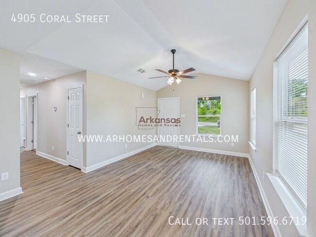Building Photo - 4905 Coral St