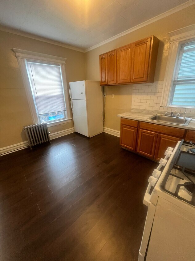 Unit 2 - 189 N 11th St