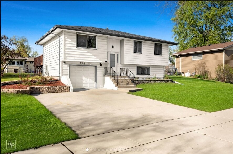 Primary Photo - 728 Boxwood Dr