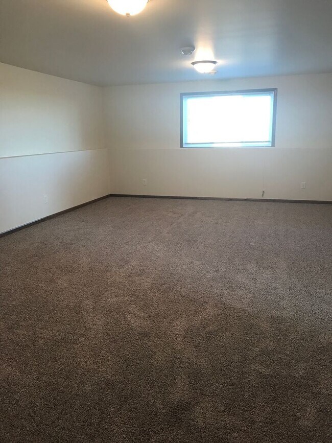 Foto del edificio - 3 Bed 2. Bath Single Family Home
