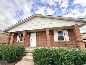 Building Photo - 705 Gordon Smith Blvd